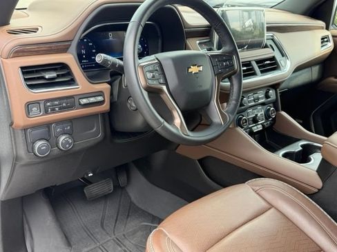 Used 2024 Chevrolet Tahoe High Country RWD image 14