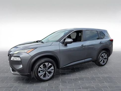 Used 2023 Nissan Rogue SV FWD image 3