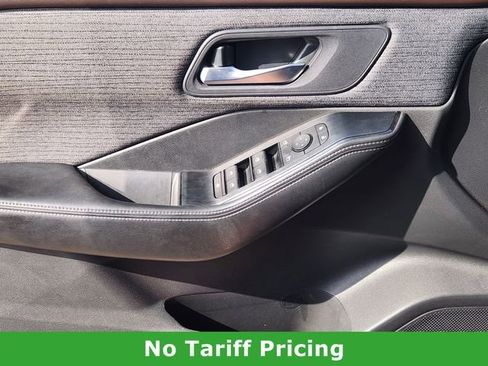 Used 2023 Nissan Rogue SV image 22