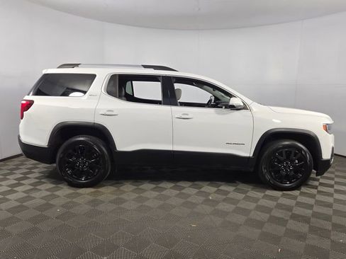 Used 2023 GMC Acadia SLT image 9