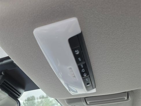 New 2025 Nissan Versa SV w/ Trunk Package image 21