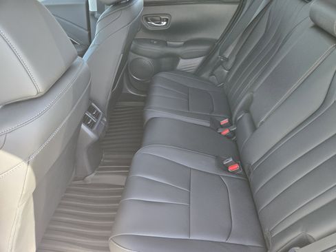 Used 2025 Acura ADX AWD image 39