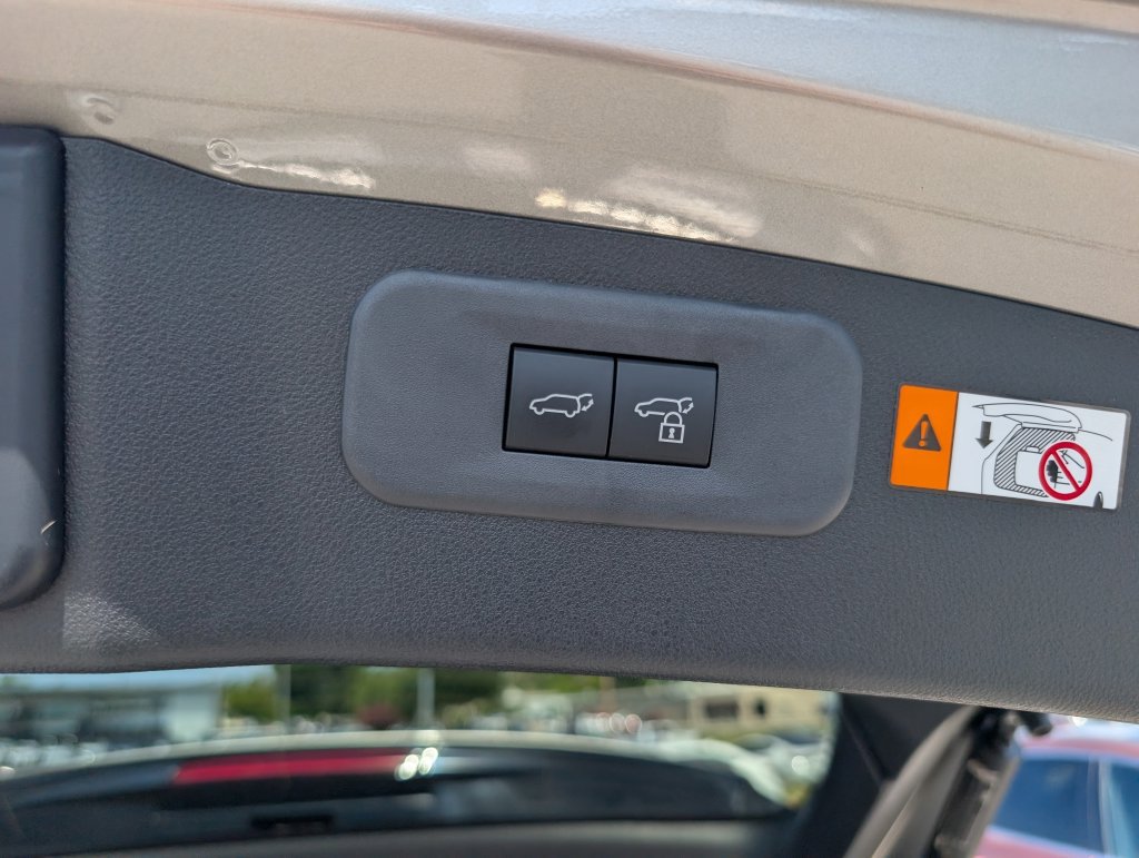 Used 2025 Lexus NX 250 FWD w/ Accessory Package (Z1) image 13