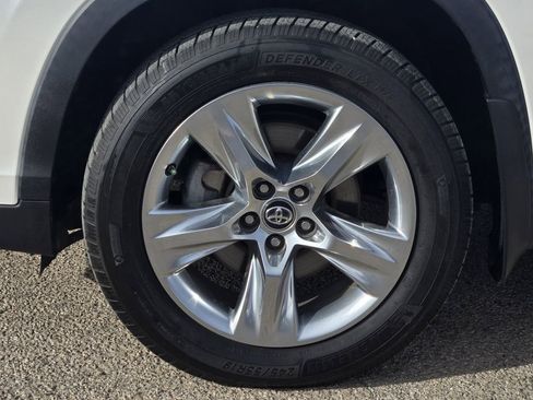 Used 2019 Toyota Highlander Limited image 11