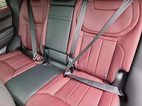 Used 2025 Land Rover Range Rover Sport Dynamic SE image 25