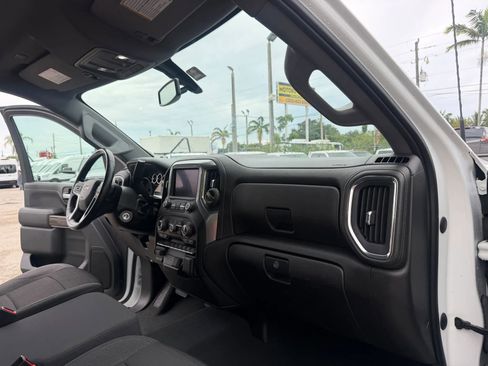 Used 2023 Chevrolet Silverado 2500 LT AWD/4WD image 16