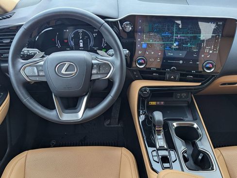 Used 2025 Lexus NX 300h AWD w/ Luxury Package image 26