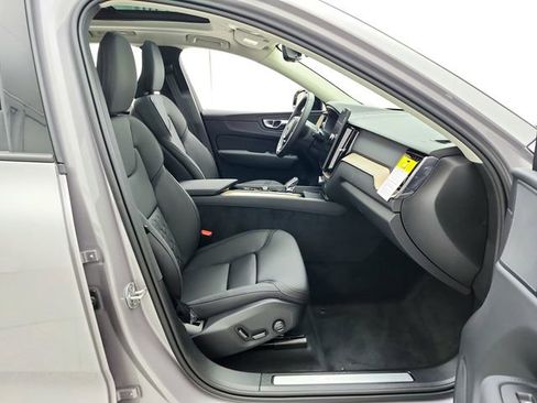 New 2026 Volvo XC60 B5 Plus w/ Protection Package Premier image 18