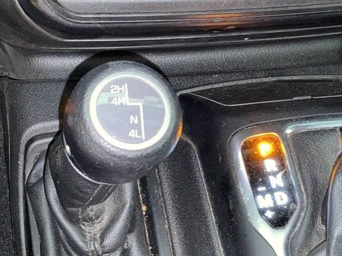 Used 2021 Jeep Wrangler Unlimited Sport AWD/4WD image 23