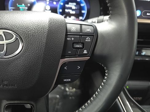 Used 2024 Toyota Crown XLE image 20