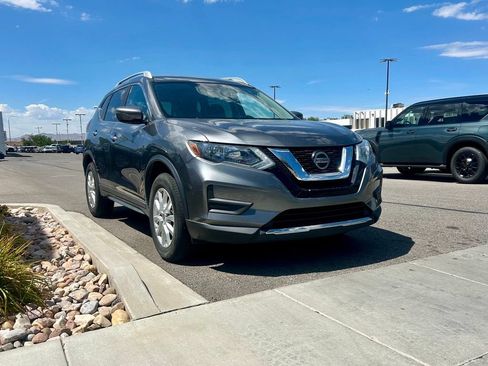 Used 2019 Nissan Rogue SV AWD/4WD image 4