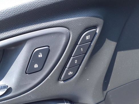 Used 2021 Buick Encore GX Essence w/ Sport Touring Package image 10