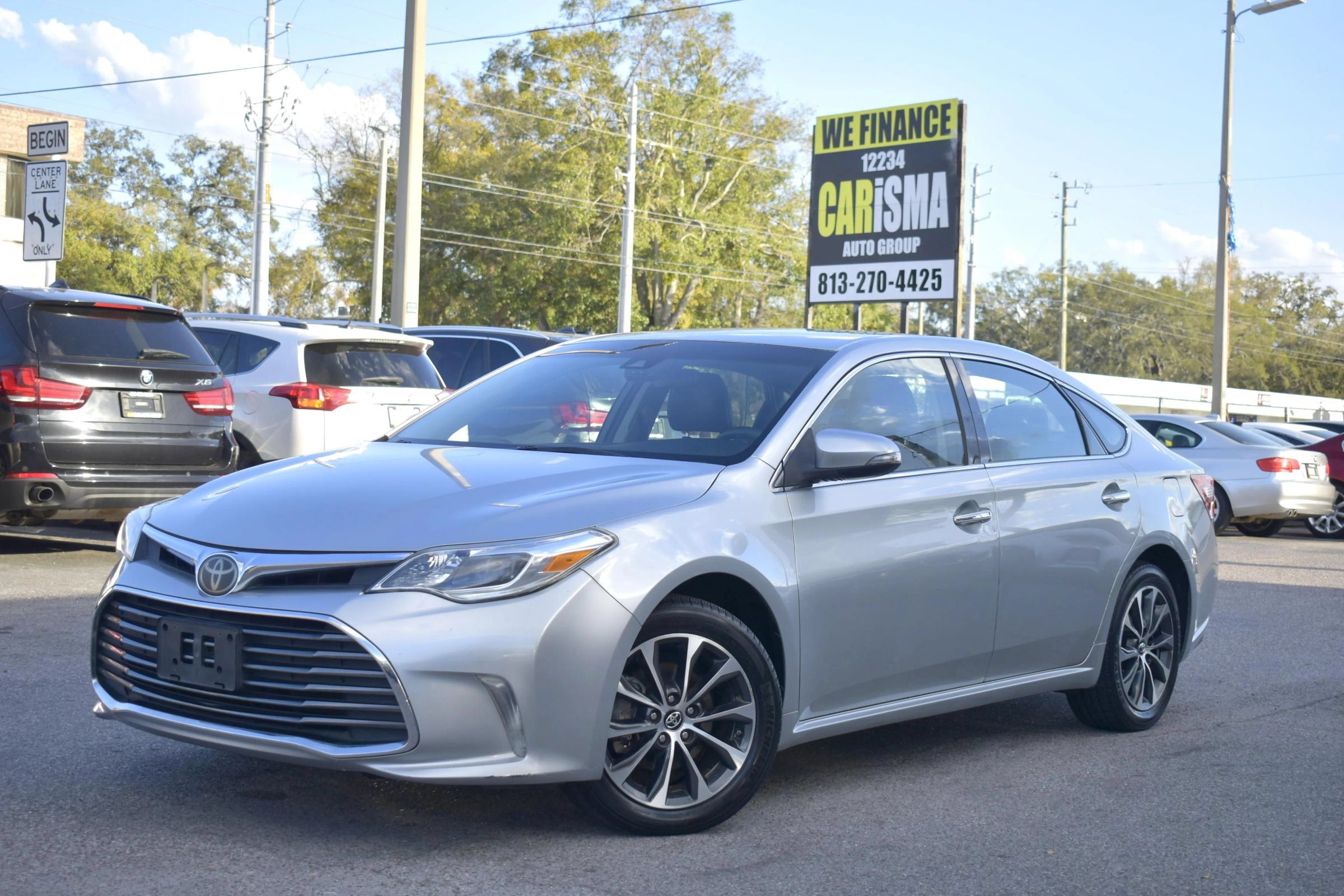 Used 2018 Toyota Avalon XLE FWD image 4