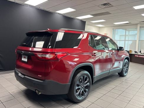 Used 2021 Chevrolet Traverse RS FWD image 3