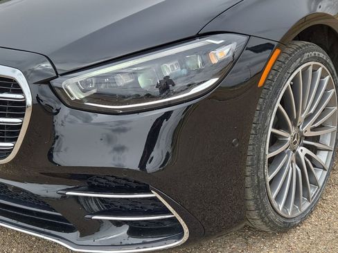 Used 2022 Mercedes-Benz S 500 4MATIC w/ AMG Line Package image 9