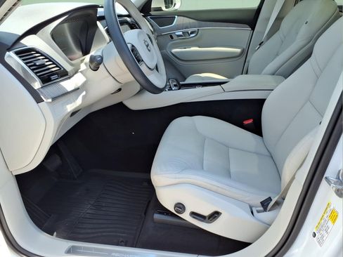 Used 2024 Volvo XC90 T8 Plus w/ Protection Package Premier AWD/4WD image 20