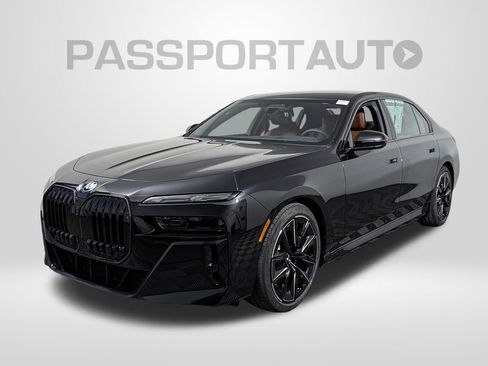 Used 2026 BMW i7 xDrive60 w/ Executive Package AWD/4WD image 1