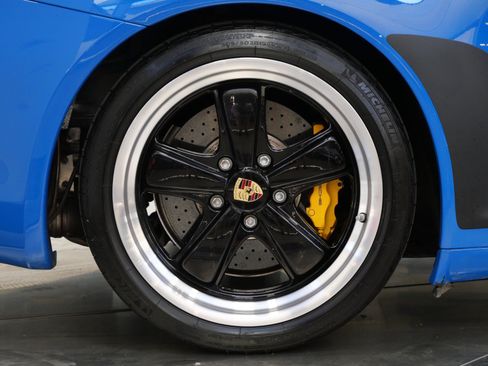 Used 2011 Porsche 911 Speedster RWD image 46