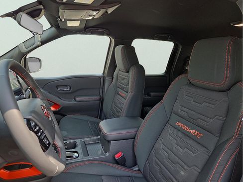 New 2025 Nissan Frontier PRO-4X image 13