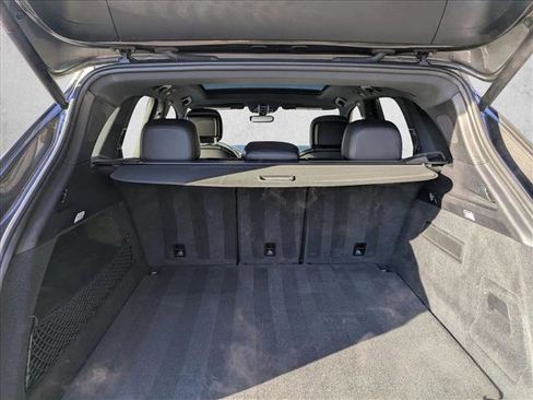 Used 2020 Porsche Cayenne image 6