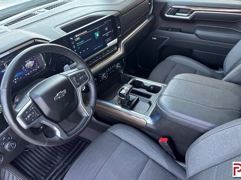 Used 2025 Chevrolet Silverado 1500 RST w/ Convenience Package II AWD/4WD image 10