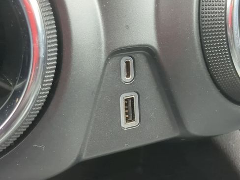 Used 2021 Chevrolet Blazer LT image 29