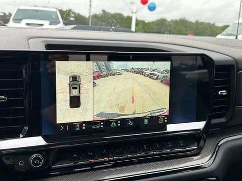 Used 2023 Chevrolet Silverado 1500 ZR2 w/ Technology Package AWD/4WD image 23