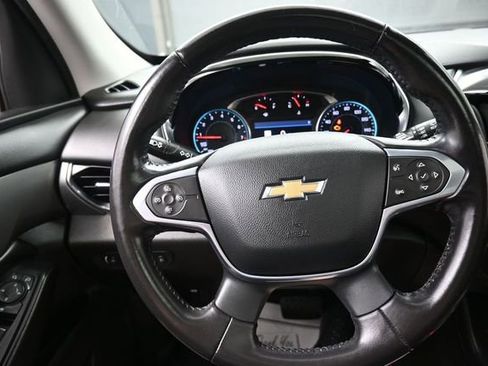 Used 2021 Chevrolet Traverse LT w/ LT Premium Package AWD/4WD image 8