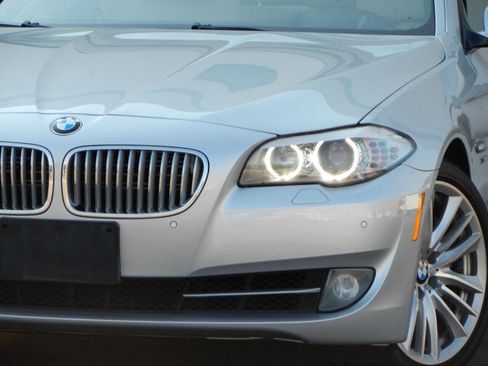 Used 2012 BMW 550i xDrive Sedan image 5