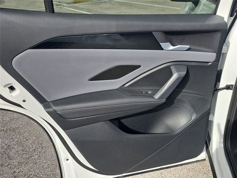 New 2026 Volkswagen Tiguan SE R-Line image 10