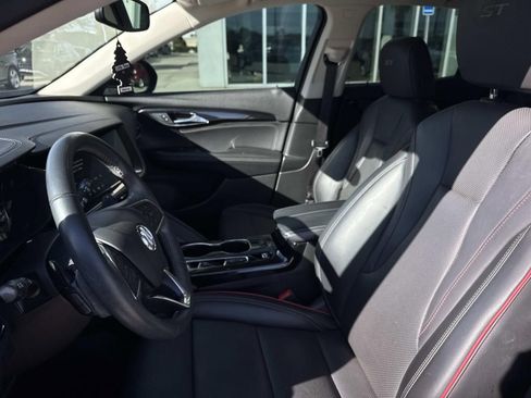 Used 2022 Buick Envision Essence w/ Sport Touring Package FWD image 15