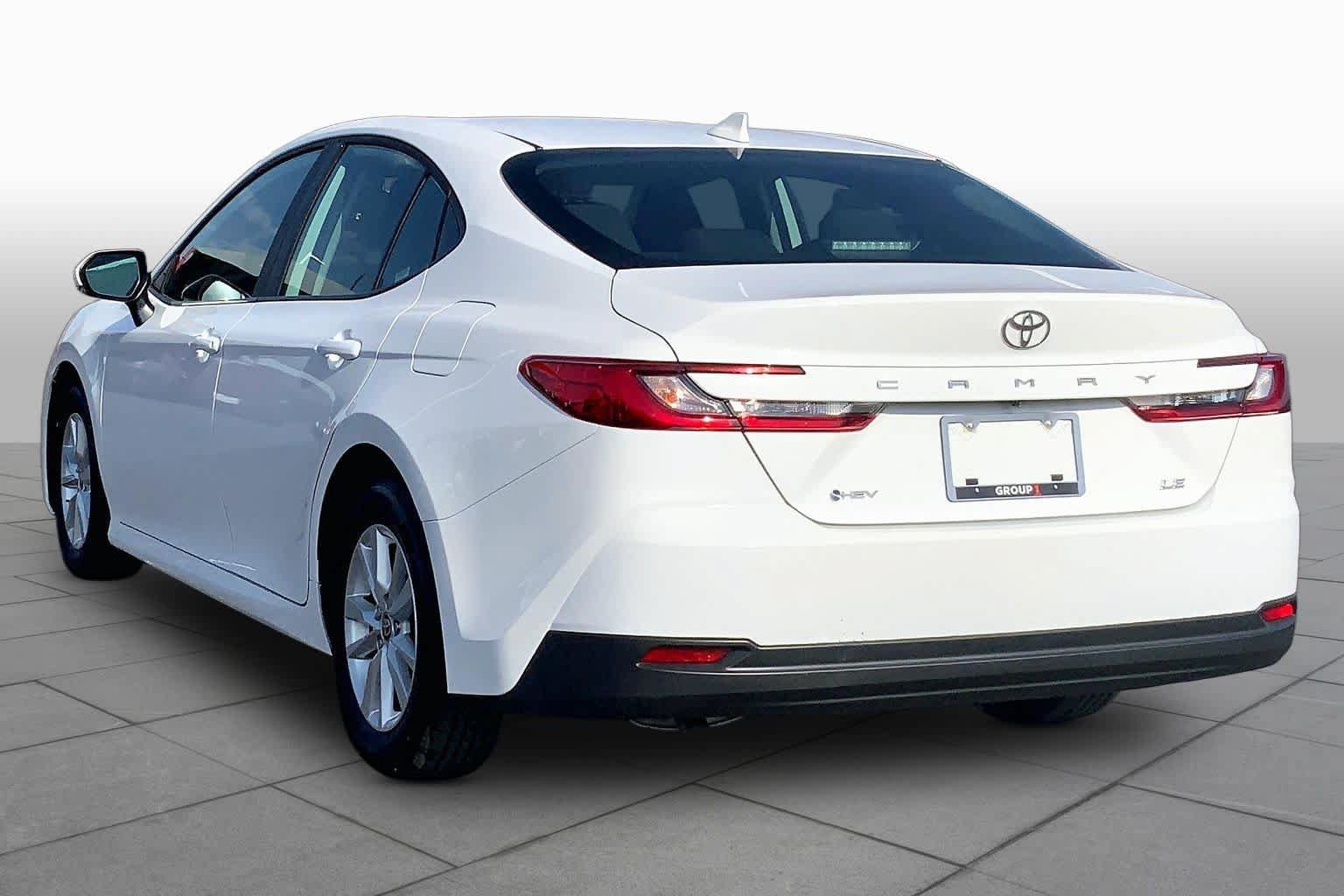 Used 2025 Toyota Camry LE FWD image 12