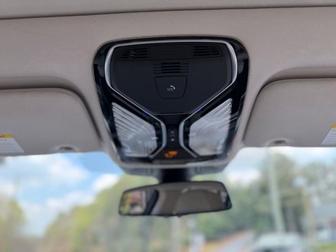 Used 2022 BMW 750i xDrive w/ Luxury Rear Seating Package image 51