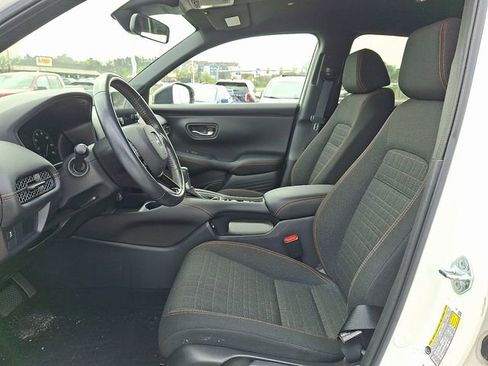 Certified 2023 Honda HR-V Sport image 9