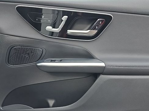 New 2026 Mercedes-Benz GLC 300 4MATIC image 29