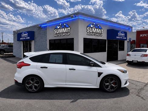 Used 2017 Ford Focus ST FWD image 1