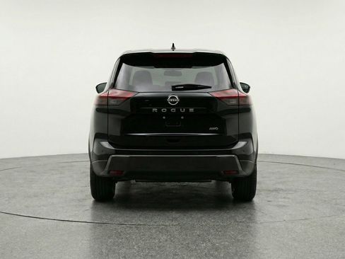 Used 2025 Nissan Rogue SV image 7