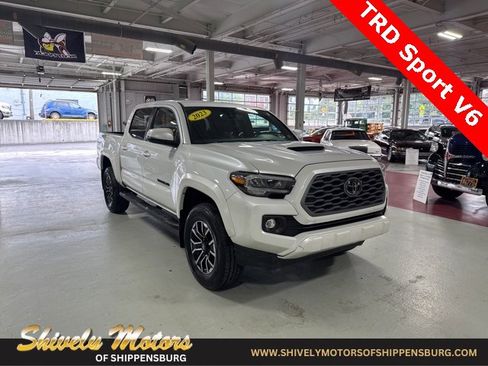 Used 2023 Toyota Tacoma TRD Sport image 7