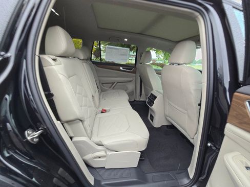 New 2026 Volkswagen Atlas SE image 14