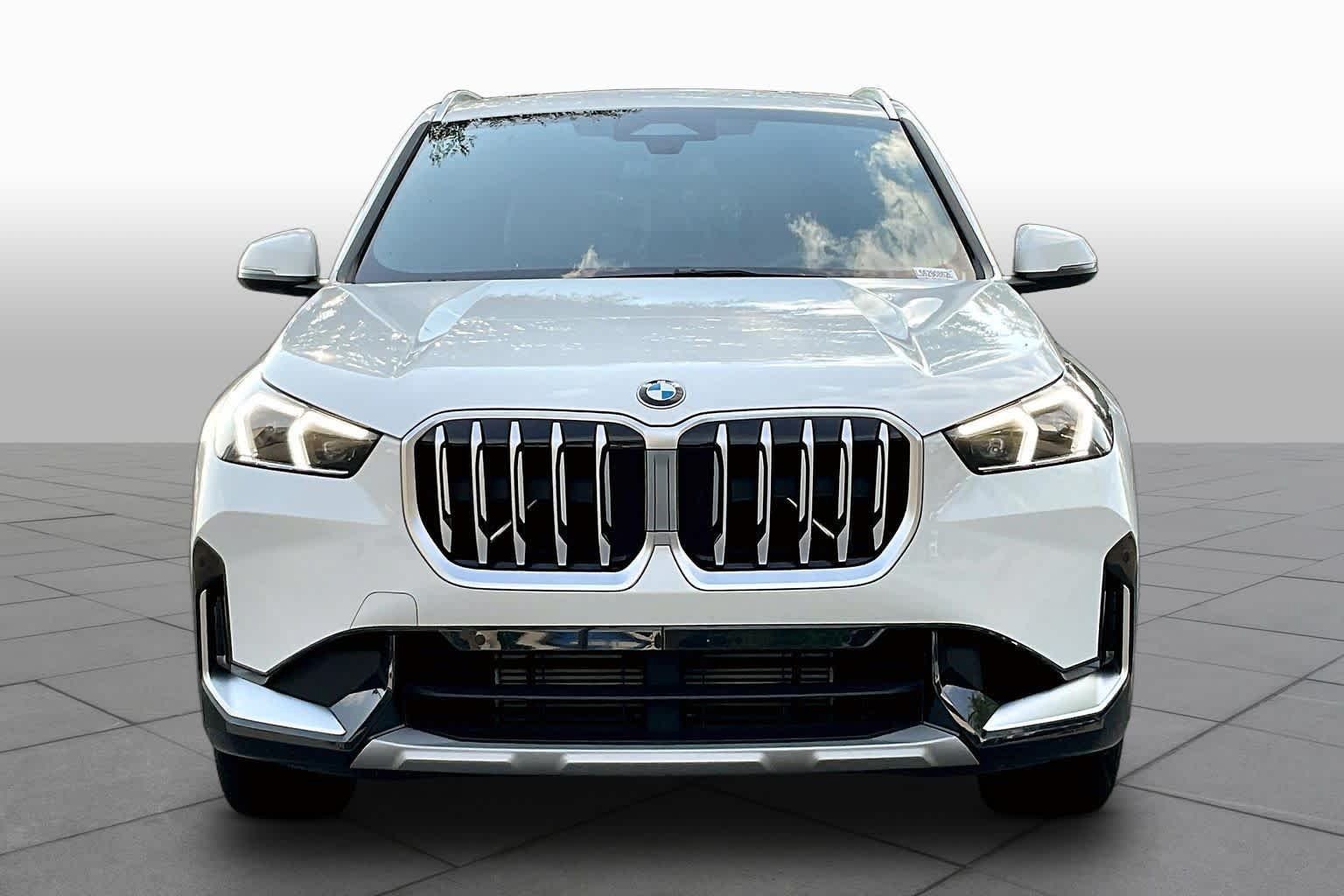 Used 2025 BMW X1 xDrive28i w/ Convenience Package AWD/4WD image 8