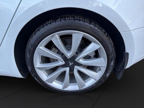 Used 2020 Tesla Model 3 Performance image 22