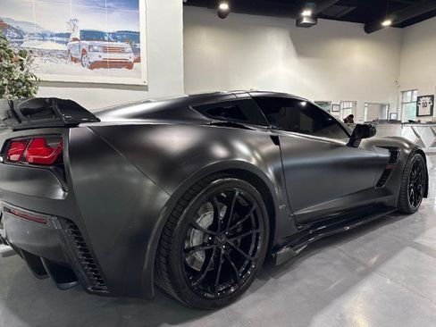 Used 2017 Chevrolet Corvette Grand Sport w/ Carbon Flash Badge Package RWD image 38