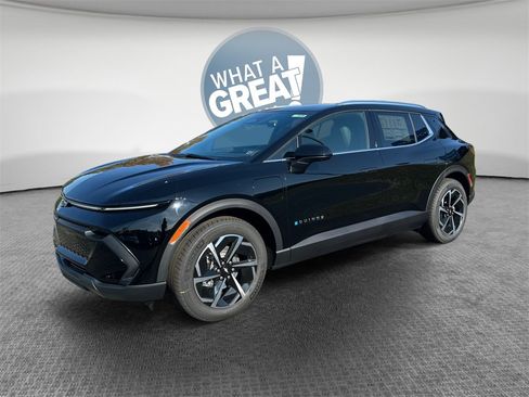 New 2026 Chevrolet Equinox EV LT image 8