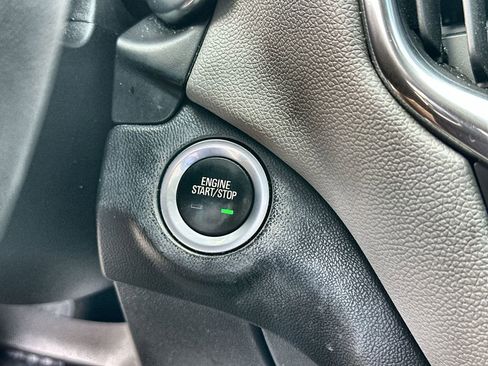 Certified 2019 Chevrolet Equinox LS w/ LS Convenience Package image 17