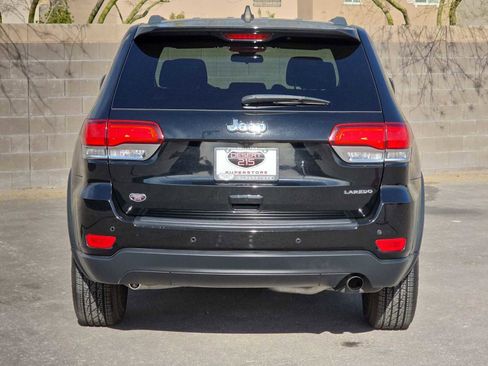 Used 2020 Jeep Grand Cherokee Laredo image 8