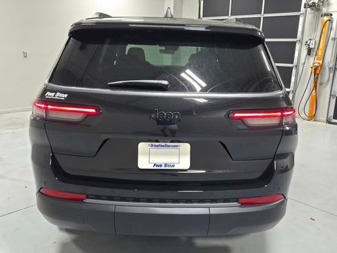 New 2026 Jeep Grand Cherokee L Limited w/ Limited Altitude Package RWD image 11
