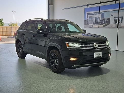 Used 2019 Volkswagen Atlas SE AWD/4WD image 2