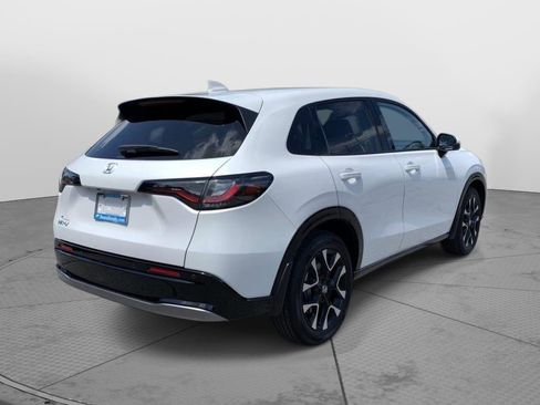Certified 2026 Honda HR-V EX-L image 3