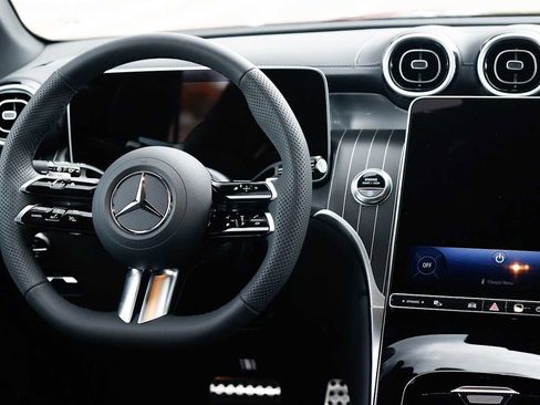 Used 2026 Mercedes-Benz GLC 300 4MATIC image 15
