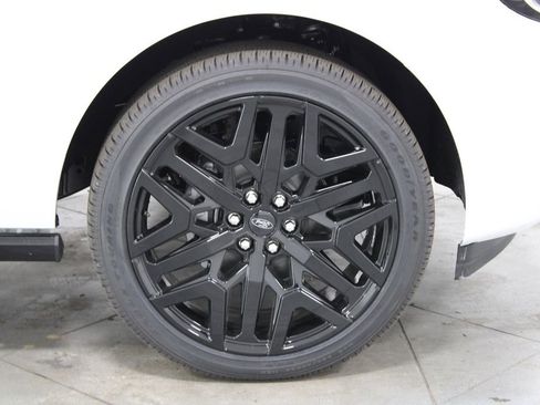 New 2026 Ford Expedition Platinum w/ Stealth Performance Package image 11